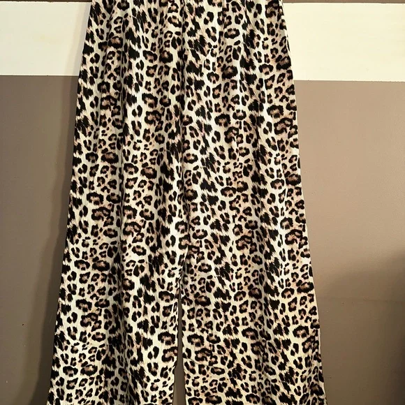 NWT Zara Leopard Print Wide Leg Pants - Cream, Brown, Black - Picture 2 of 5